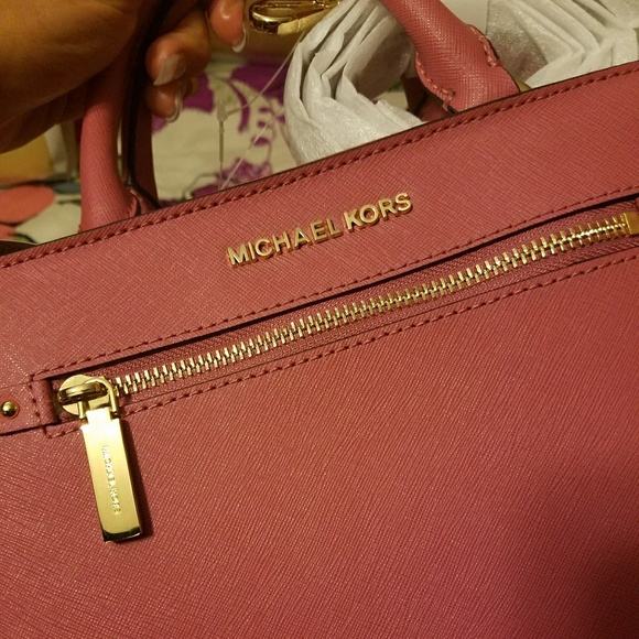 SOLD! NWT MK HAILEE SATCHEL/CROSSBODY BAG - Picture 2 of 6